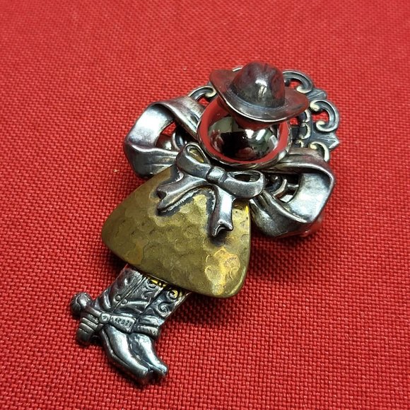 Vintage Girl in Cowboy Hat & Boots Cow Girl Pin Brooch - Picture 3 of 11